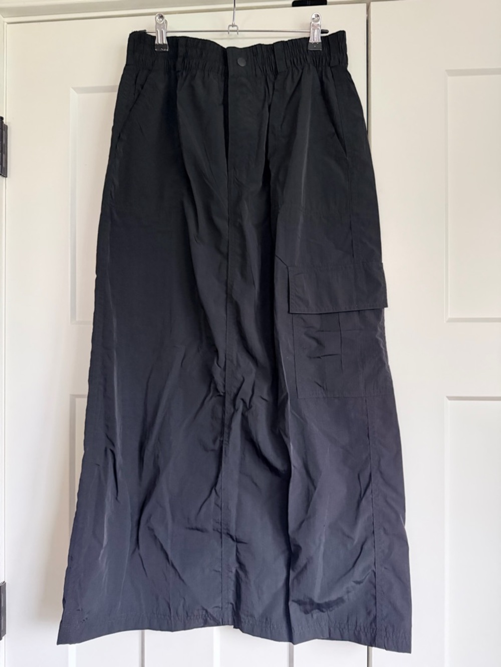 Black “On the Move" Maxi Cargo Skirt from OFFLINE by Aerie in Medium NWT